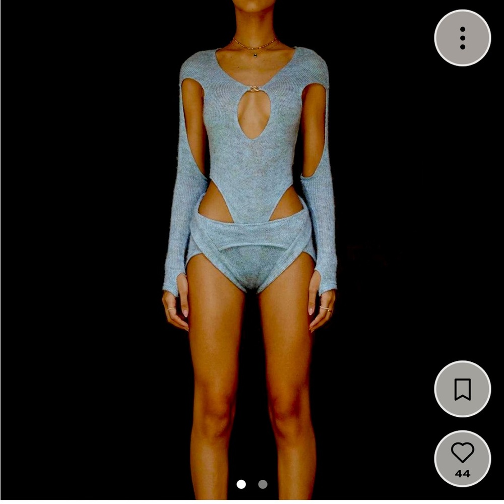 RUVE SUVA bodysuit + ANALÍ short set.